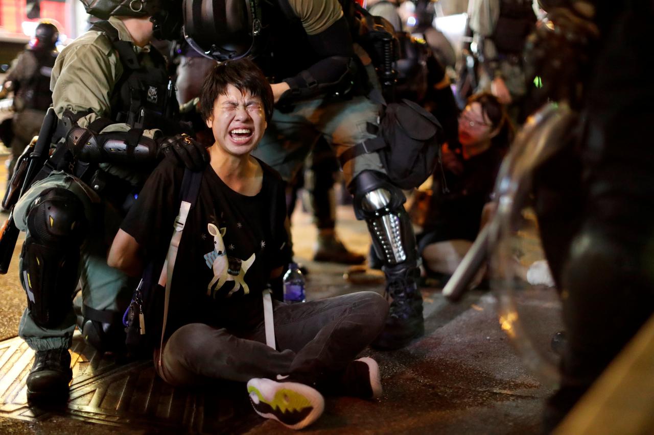 Arrest Of 750 Child Protesters In Hong Kong Sparks Outrage EGR8zK-WwAEAFM0