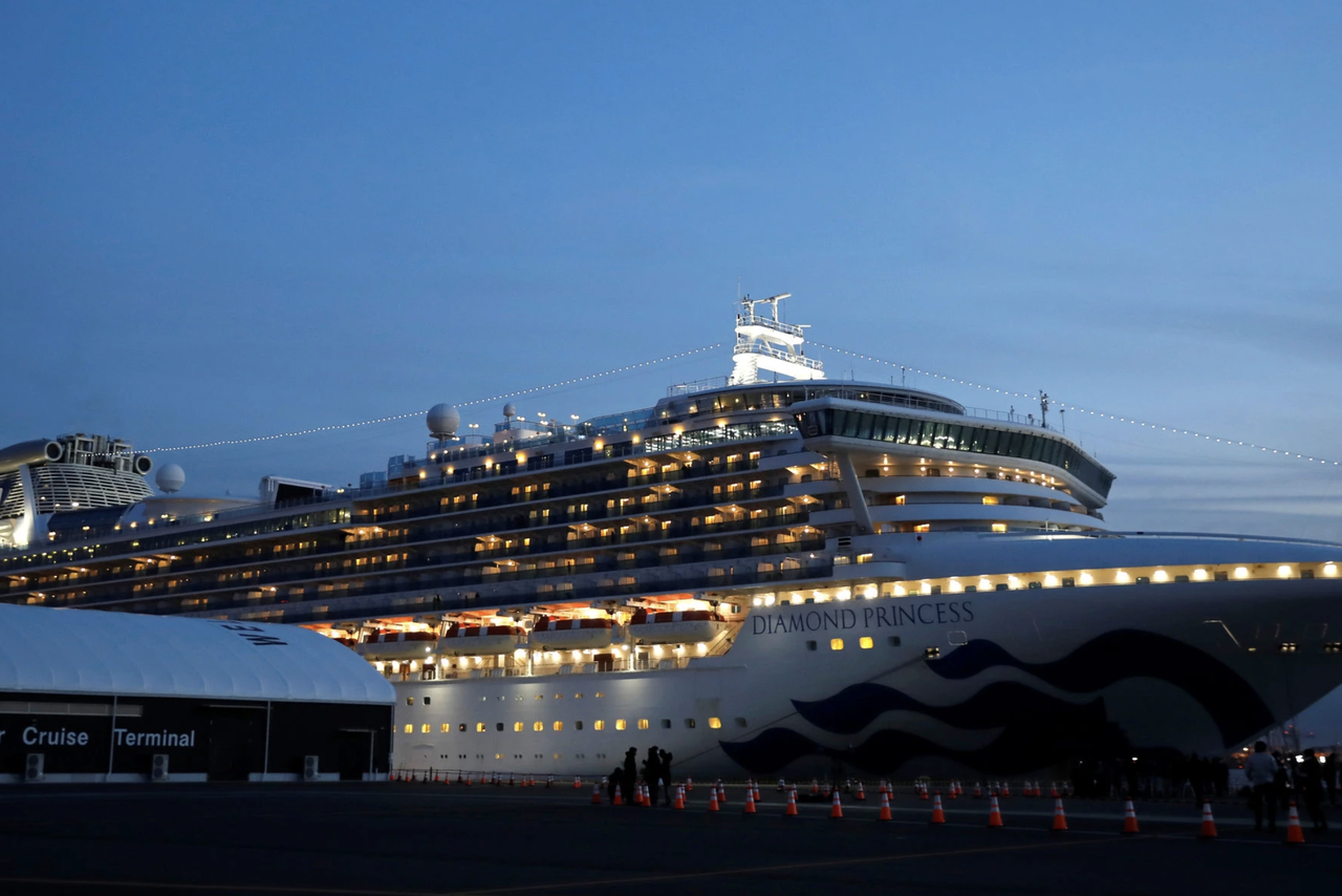 Diamond Princess лайнер коронавирус