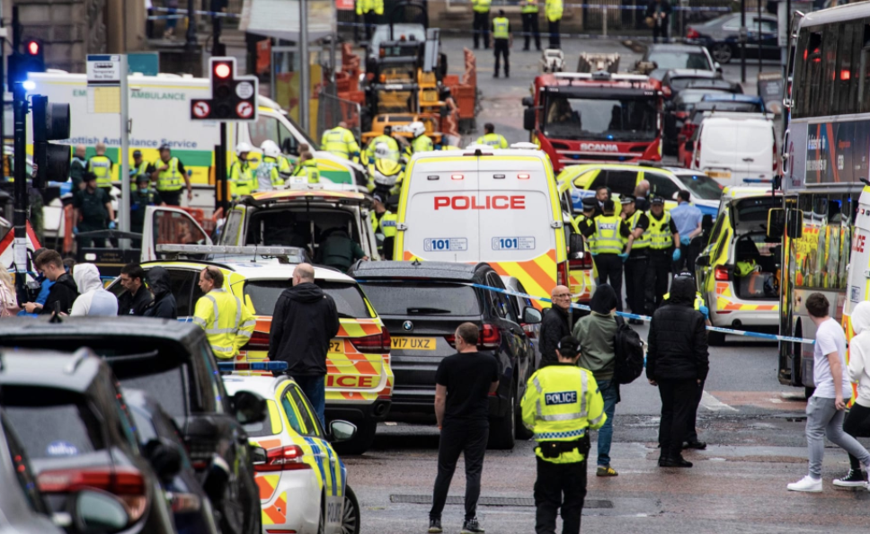 3 Killed During Suspected Terror Attack In Downtown Glasgow