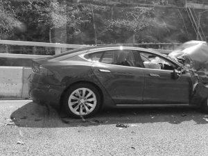 Dashcam Shows Dramatic Tesla Model S Crash | Zero Hedge