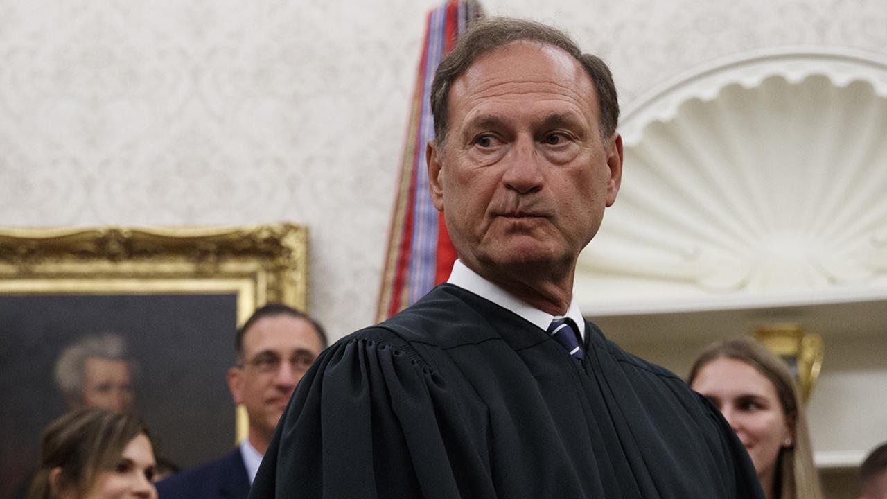 Alito Moves Up Deadline For Supreme Court Briefing In Pennsylvania Case, Bringing Within 'Safe Harbor' Window To Intervene Samuel%20alito