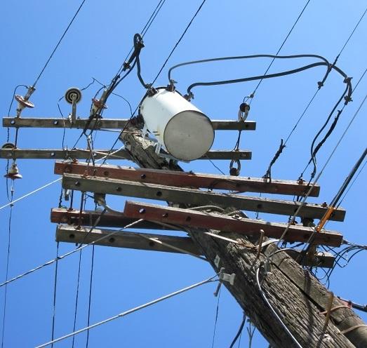 Here’s The Dilapidated Equipment That San Francisco Taxpayers Are Buying From Bankrupt PG&E For $2.5 Billion Us-san-francisco-utility-pole-6