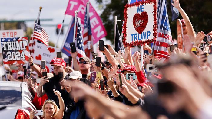 Democrat Voters' Number One "Concern" Is Trump Supporters, New Poll Finds - Vimarsana News