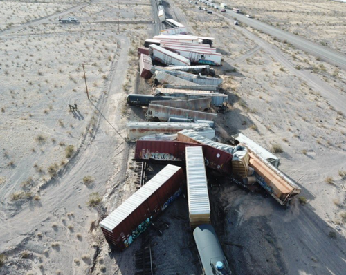 Stunning Views Of Freight Train Derailment In
California Desert 4