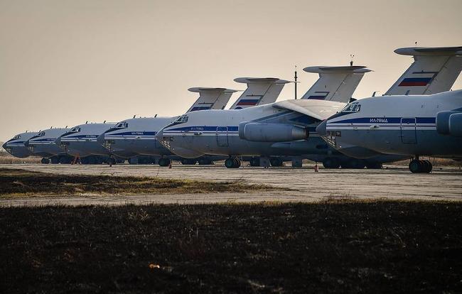 Rusia despliega virólogos y equipos militares en Italia después de la llamada telefónica de Putin 1 Rusia despliega virólogos y equipos militares en Italia después de la llamada telefónica de Putin 1
