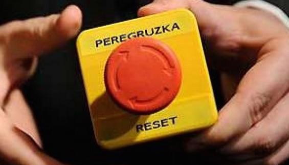 hillary putin red button